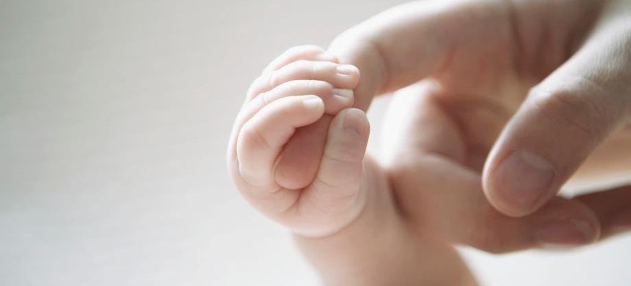 UKRAINE HELPING HANDS